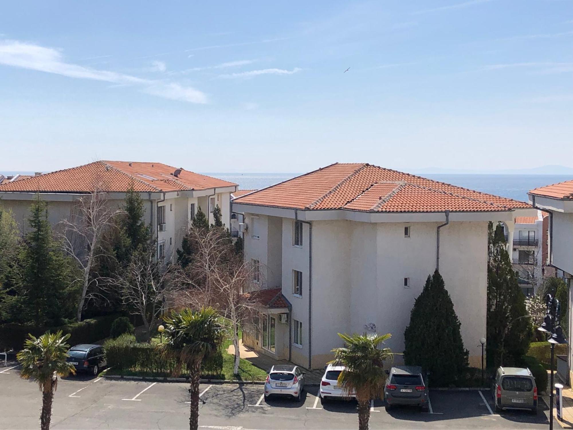 2 Bedroom Apartment Sveti Vlas With 2 Balconies And Sea Views Екстер'єр фото